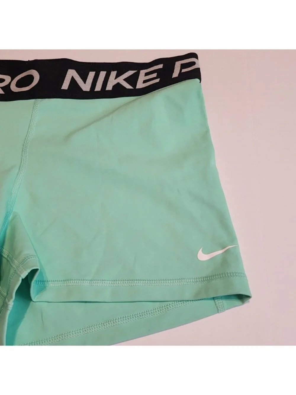 Nike pro teal